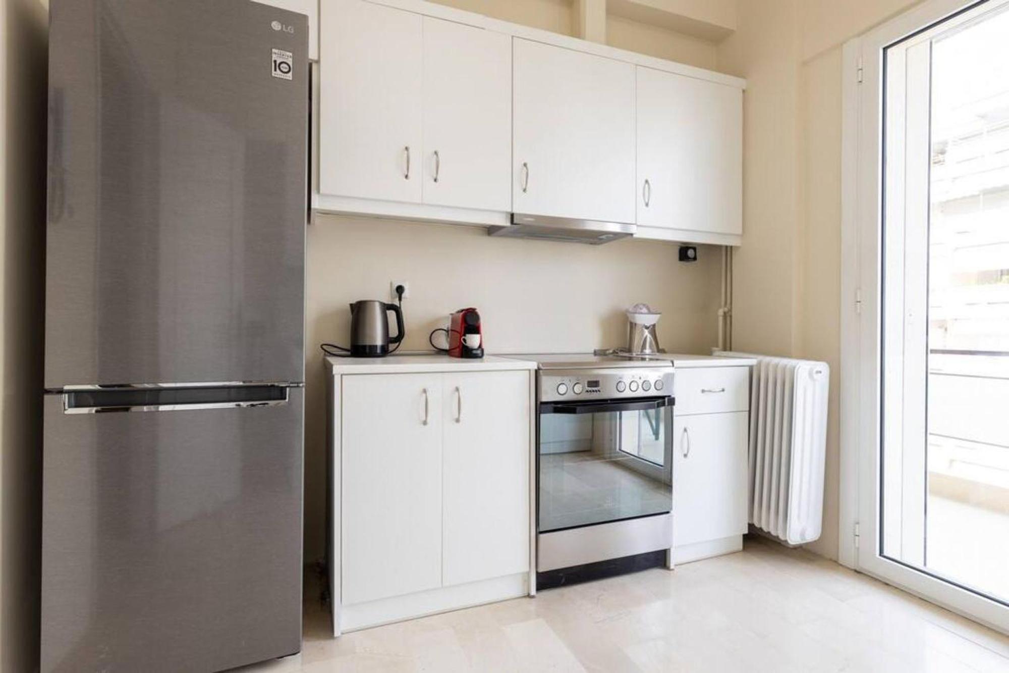 Amfitritis Family Lux Apartment At Palaio Faliro Афіни Екстер'єр фото