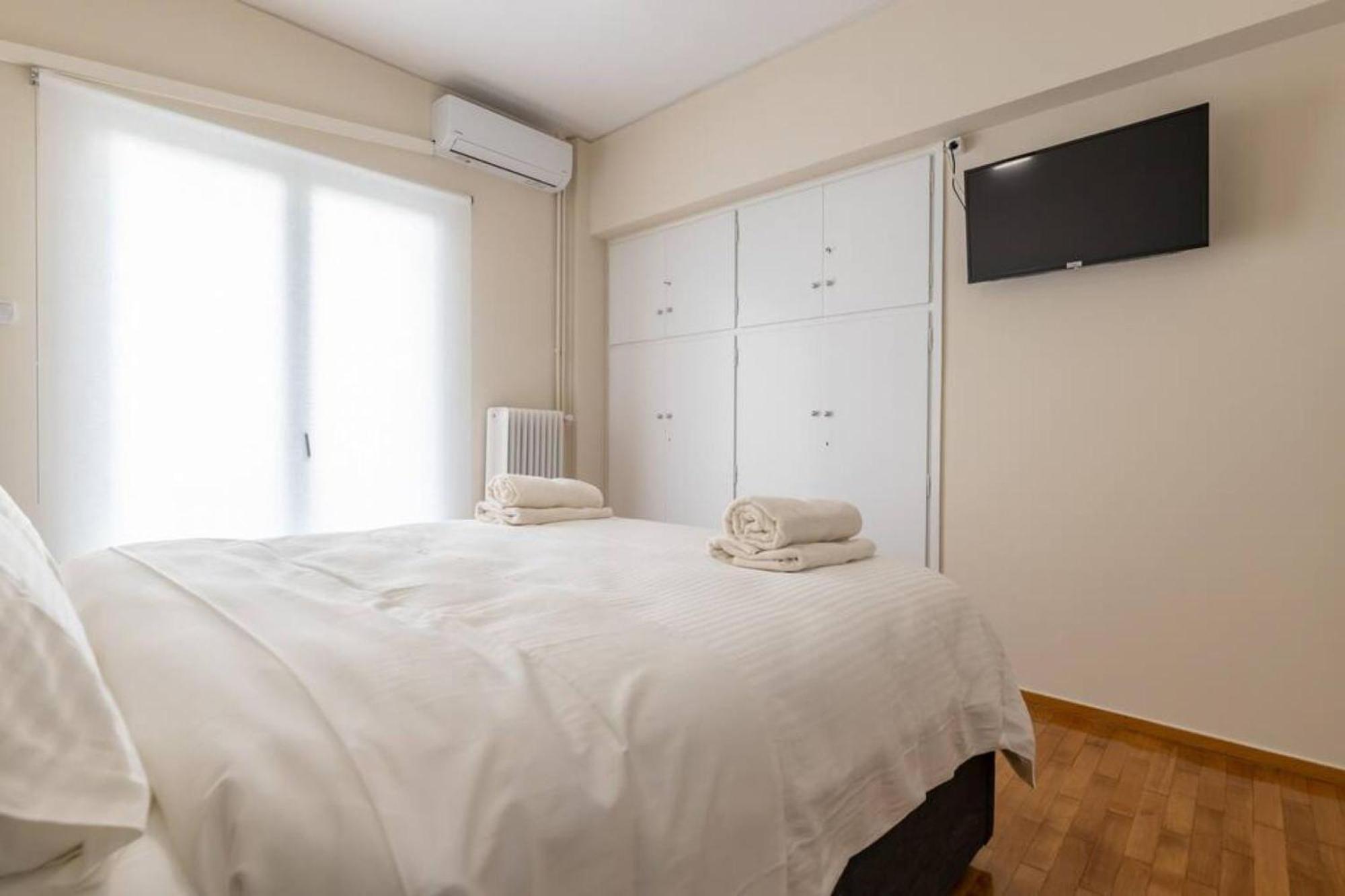 Amfitritis Family Lux Apartment At Palaio Faliro Афіни Екстер'єр фото