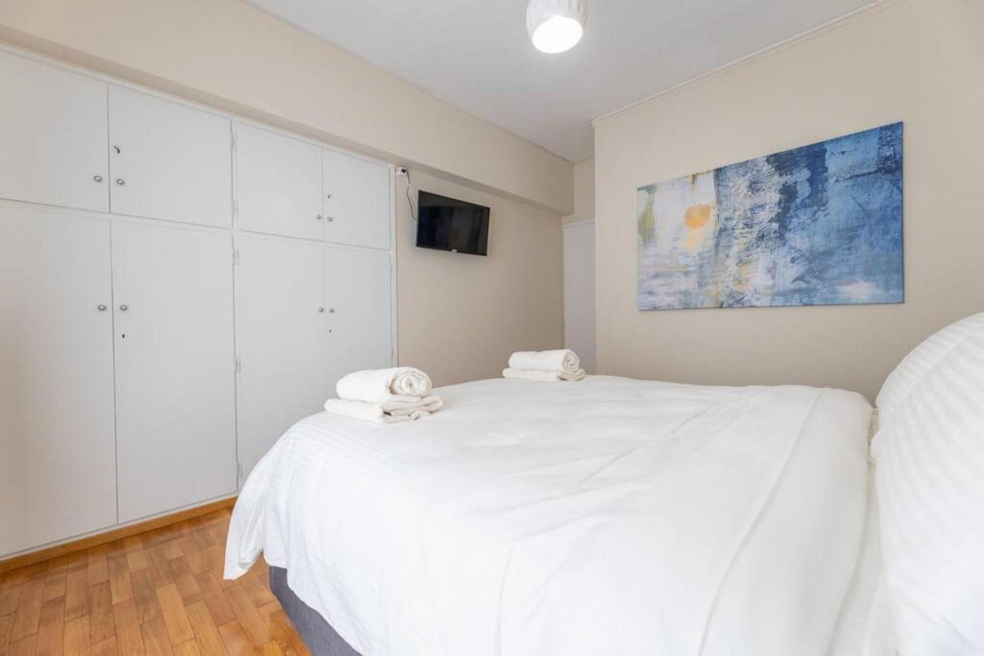 Amfitritis Family Lux Apartment At Palaio Faliro Афіни Екстер'єр фото